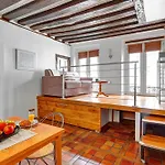 Bnbnova - Charming Near Notre-dame & Marais Apartman *