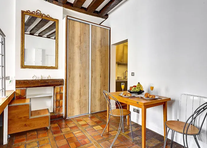 Bnbnova - Charming Near Notre-dame & Marais * Paris