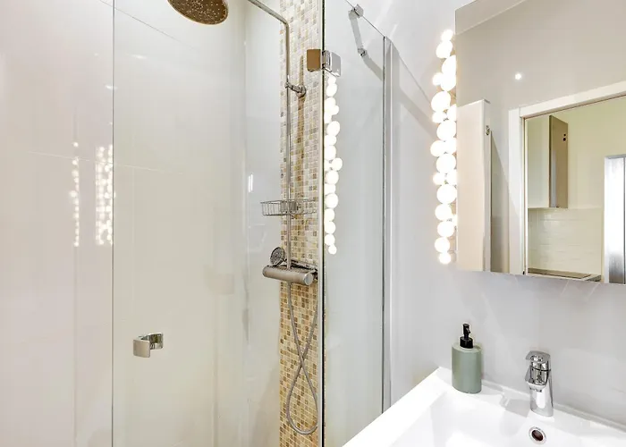 Bnbnova - Charming Near Notre-dame & Marais Appartement *